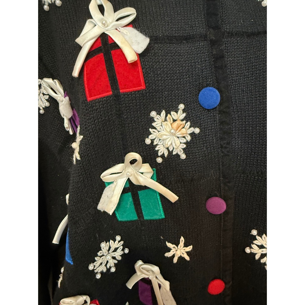 Mandal Bay Cardigan L Black Christmas Holiday Presents Snowflakes Beaded Vintage - Picture 5 of 8